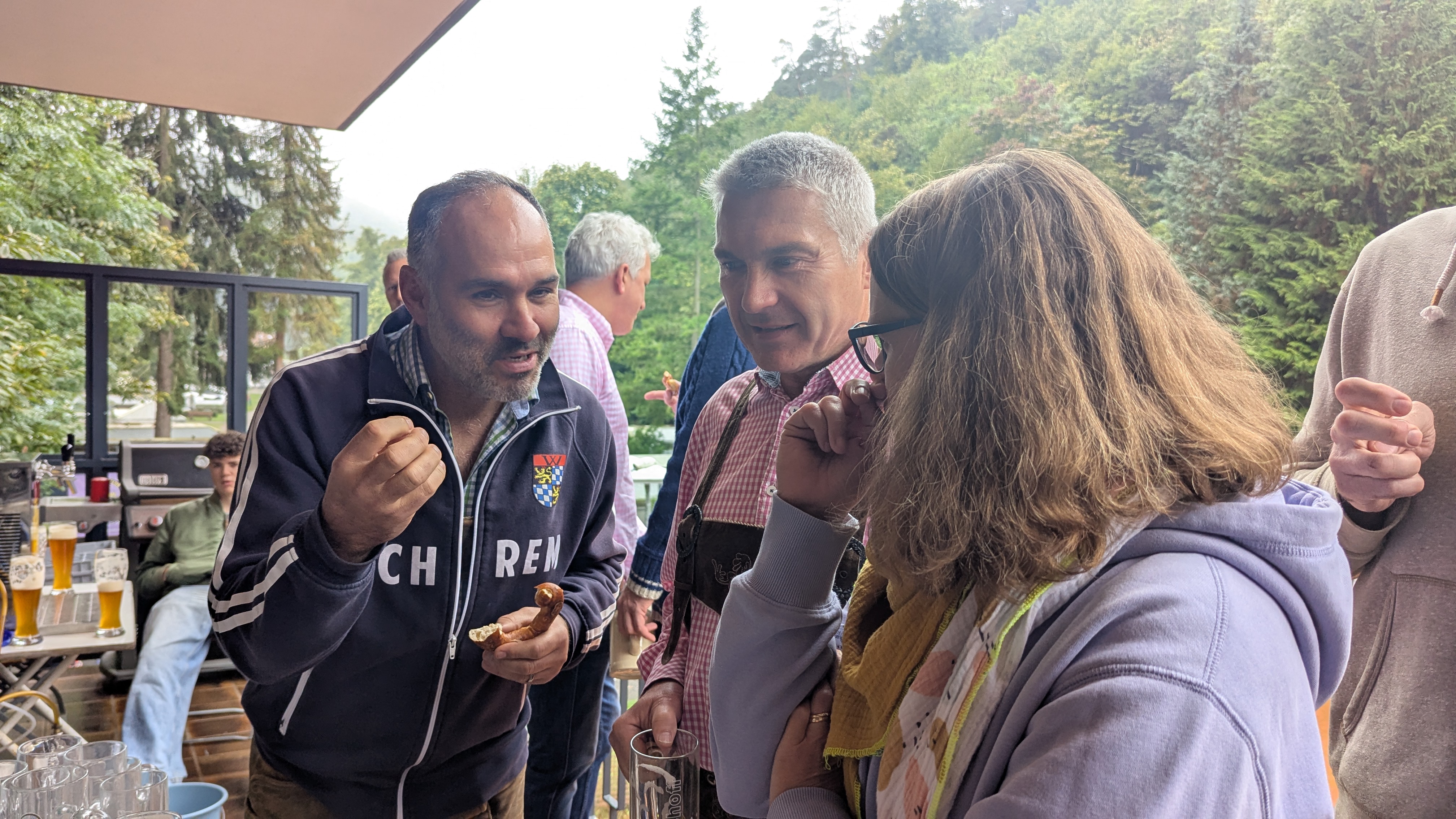 PXL 20250928 102352108